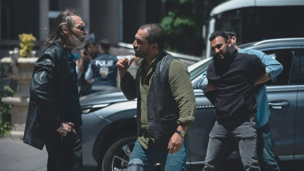 HBO Max'in paylaştığı 4. sezon ilk karelerinden biri; sayfada görselin içeriğini anlatan bir açıklama yok.